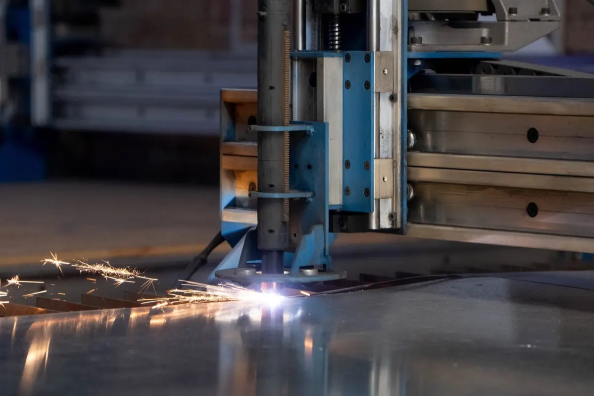 Corte por plasma CNC